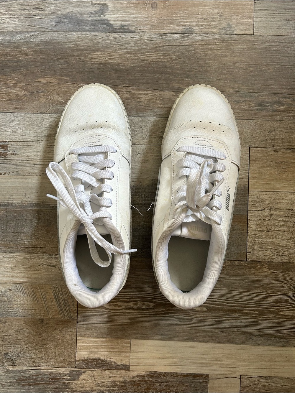 Puma White Low-Top Leather Sneakers - Casual Everyday Style